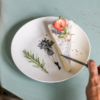 breakfastplate flowergirl ee4213b7 f988 49fc b1bb 49fd41ee5eac 394x